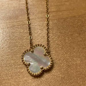 Mother of Pearl Clover Necklace